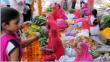 Rajasthan, vente de dcorations fleuries pour Divali